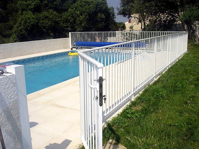 Choisir la barrière de sa piscine