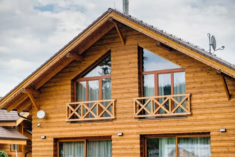 Quelles sont les caractéristiques d’une maison en bois contemporaine ?