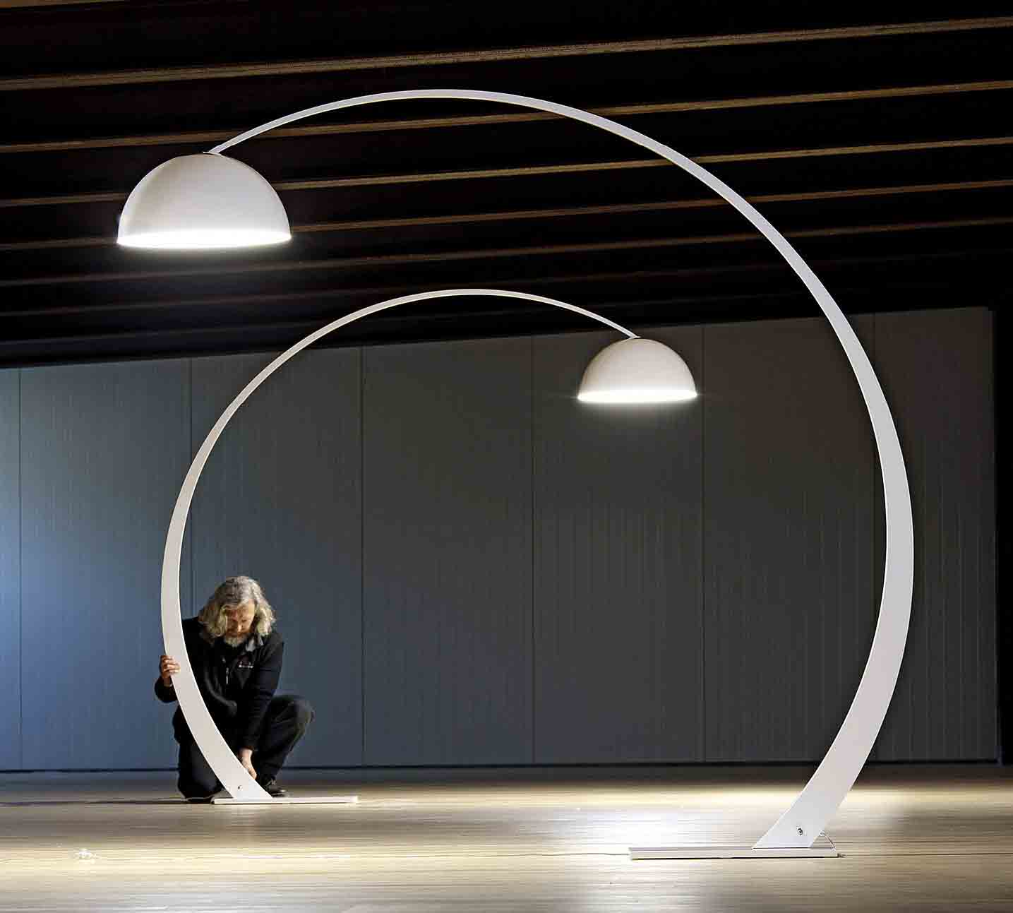 Installer son lampadaire à arc