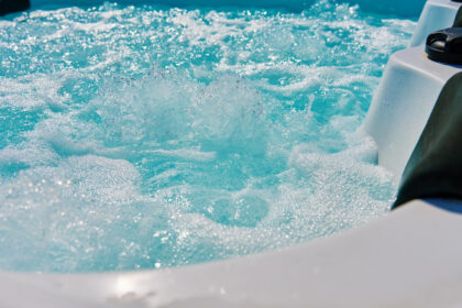 Couverture de spa : pourquoi elle compte vraiment dans l'entretien de votre installation ?