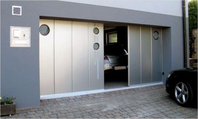 Comment bien choisir sa porte de garage coulissante ?